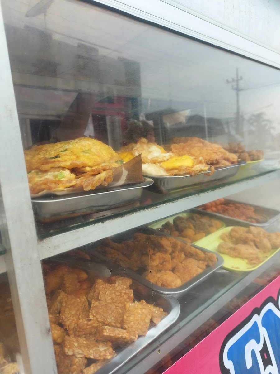 MAHAENAK(pecel,nasi Kuning N Nasi Campur)