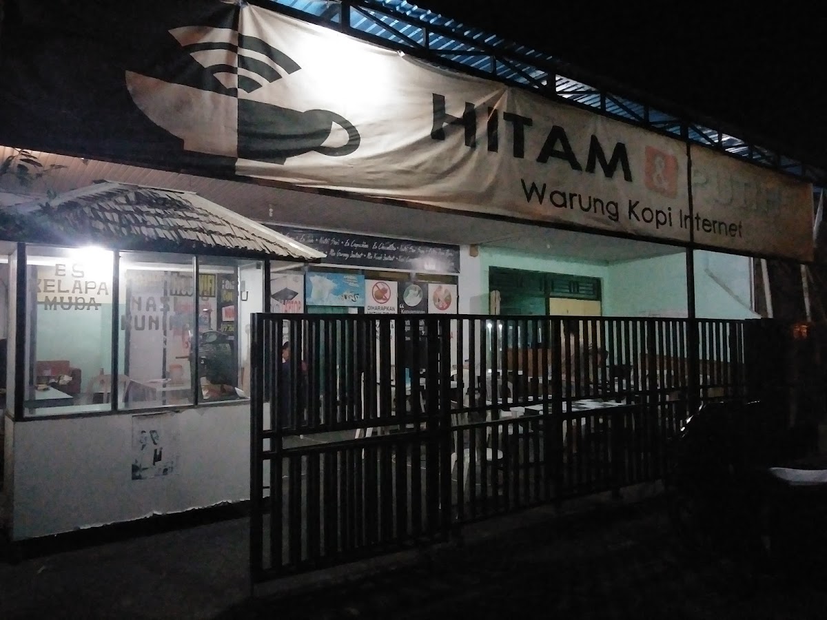 Warung Kopi Hitam & Putih