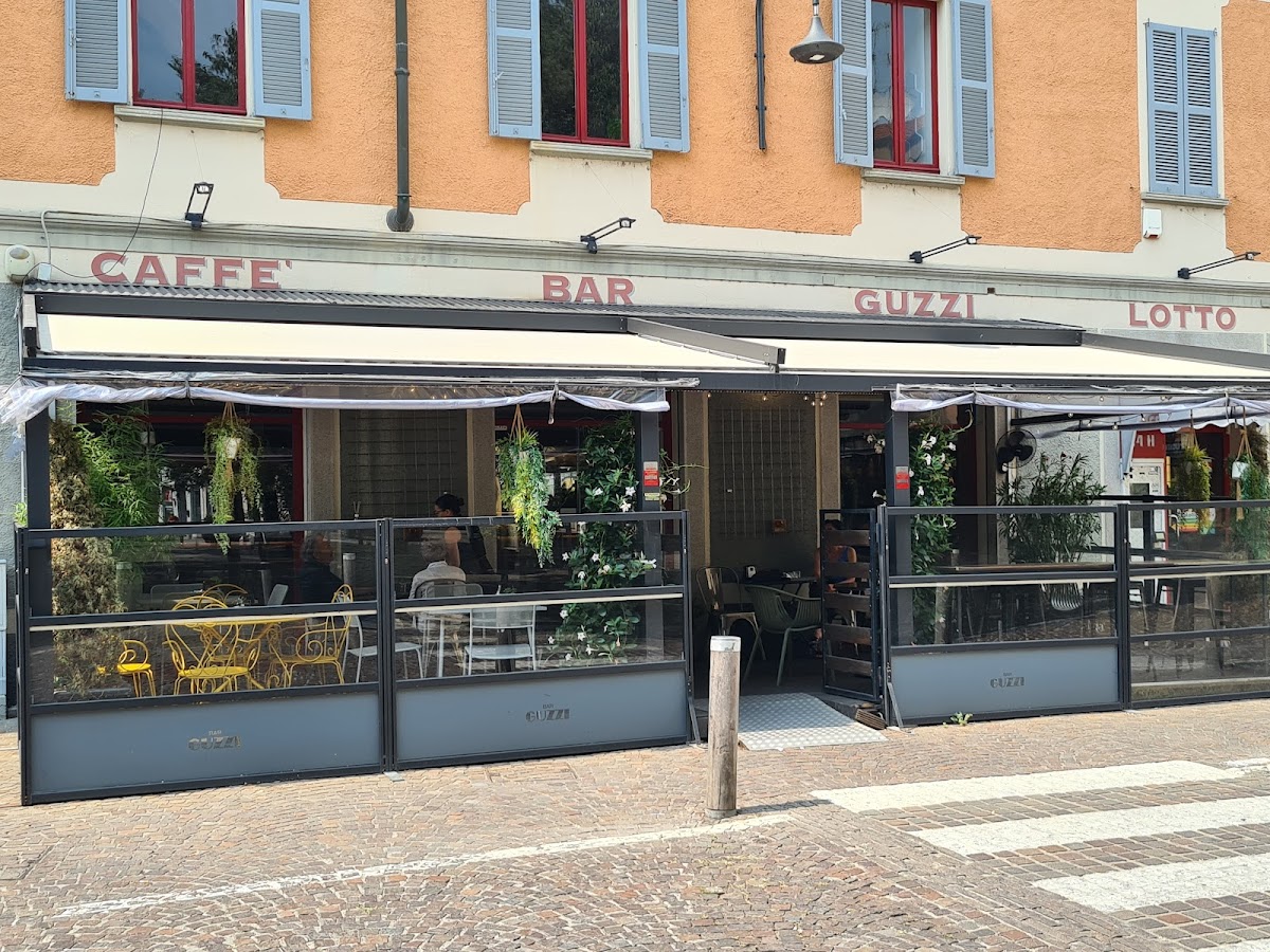 BAR GUZZI BISTRÒ