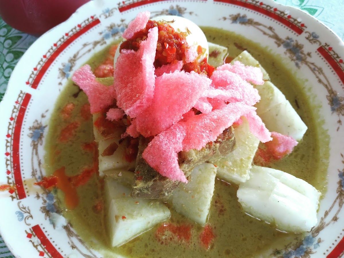 Warung Nasi Kuning Penyemahan