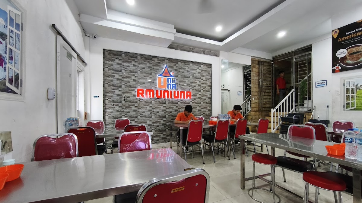 Rumah Makan Uni Una 2