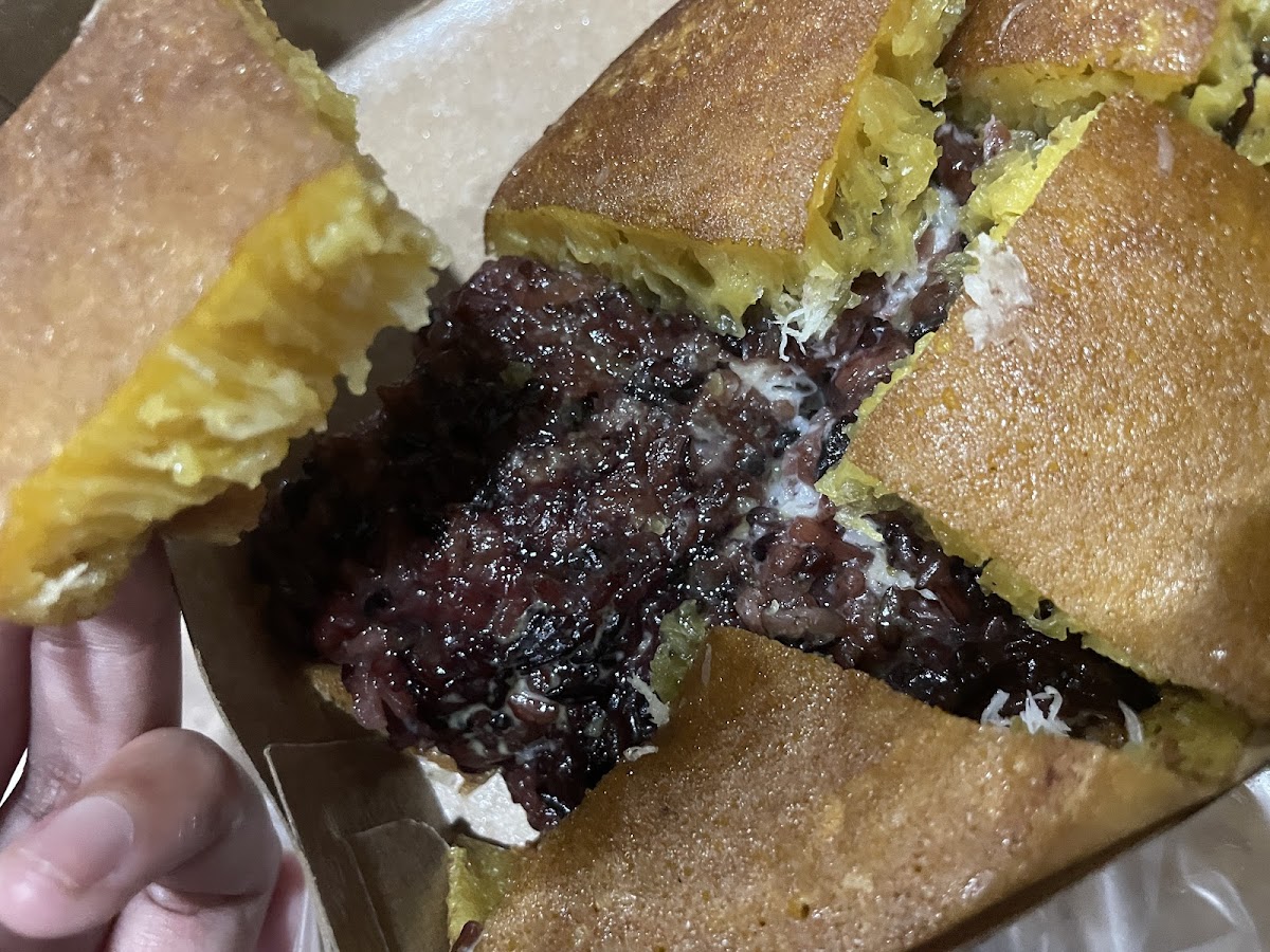 Utama Rasa Martabak & Terang Bulan