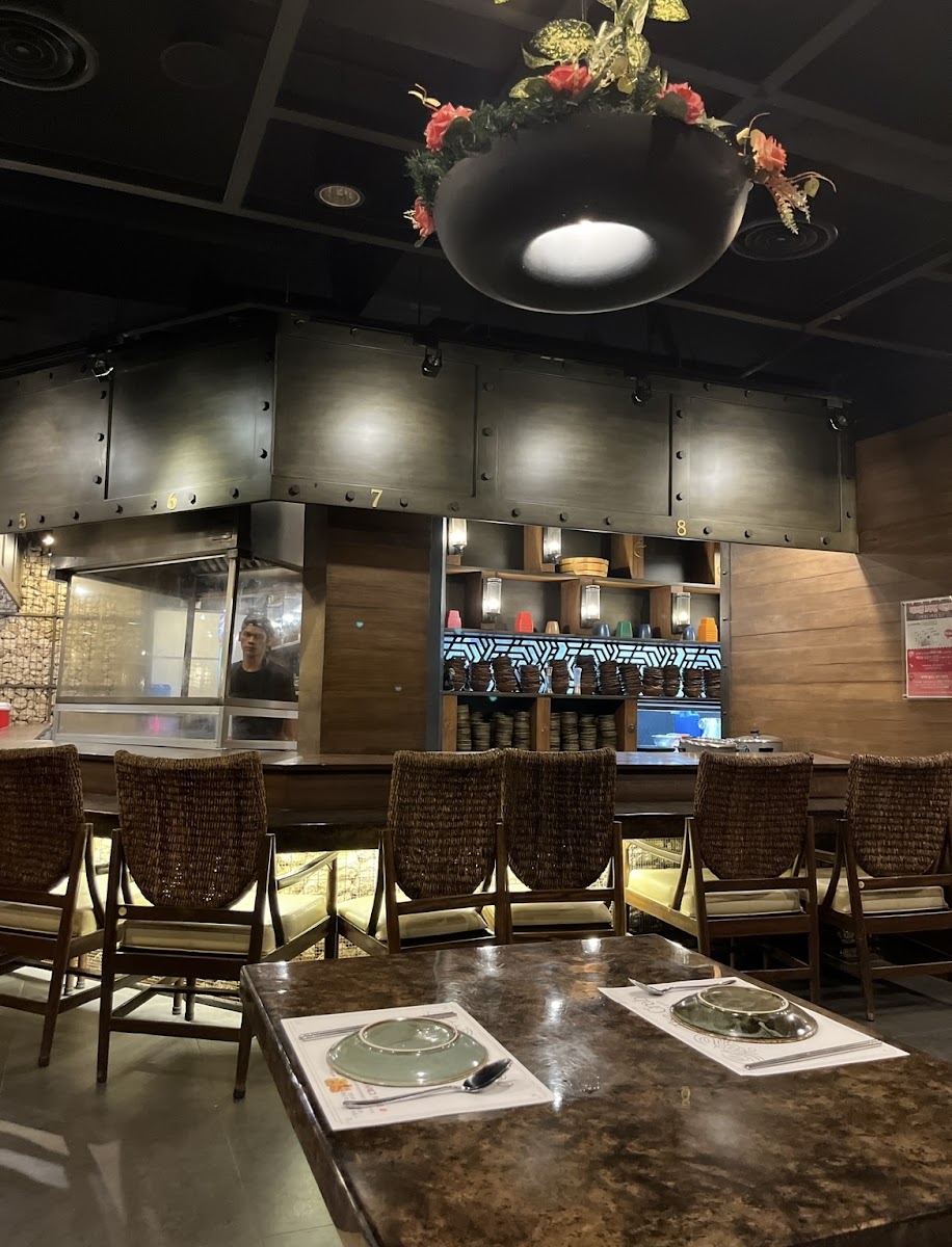 The Crab Seafood & Grill